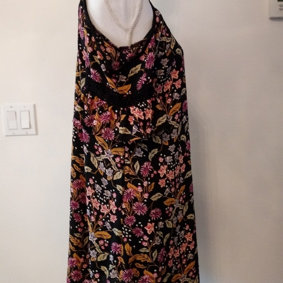 Blouses - Picture 3 of 6